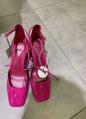 Zara pembe topuklu ayakkabı