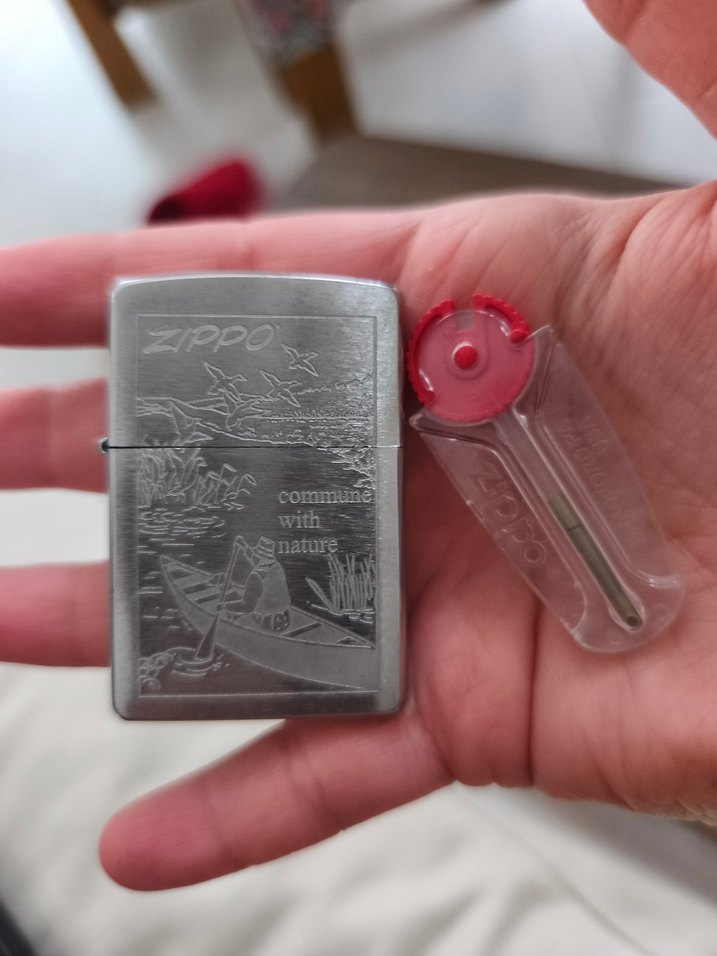 Gravürlü Gri Zippo Çakmak - Görsel 3