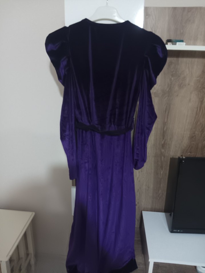 Uzun Mor Gotik Kadın Sabahlık - Görsel 3