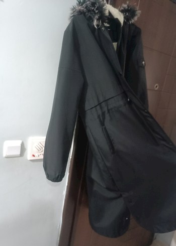 Siyah Uzun Kadın Ceket Kürklü Kapüşonlu - Görsel 3