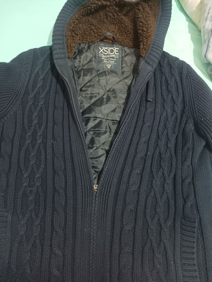 Erkek Lacivert Kapüşonlu Örgü Hırka - Görsel 2