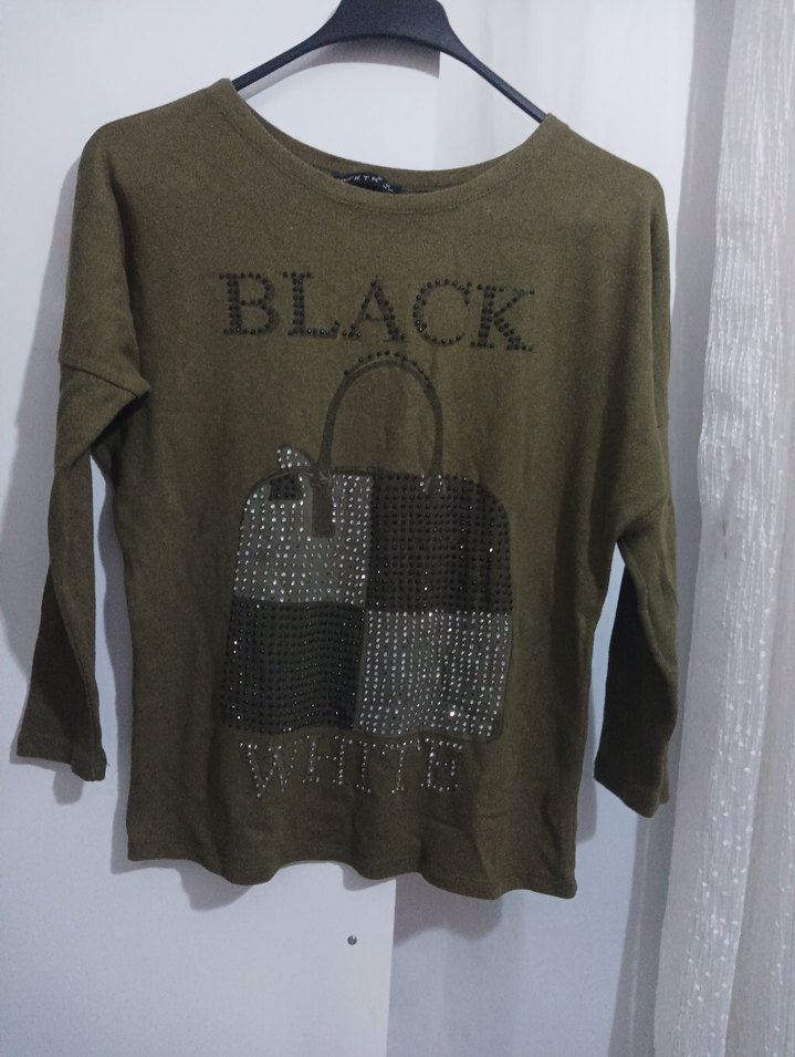 Siyah Baskılı Kadın Triko Kazak - Görsel 2