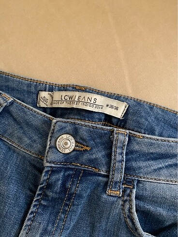 26 Beden mavi Renk lcw kot pantolon