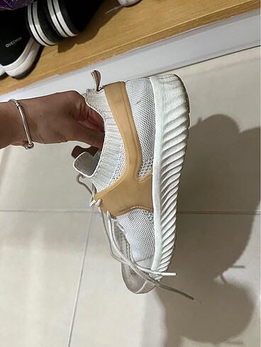 36 Beden Oysho spor ayakkabı