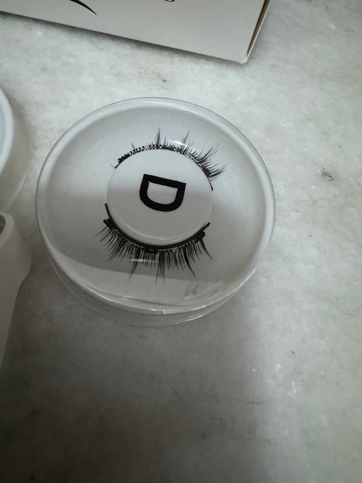 2 adet Magic Eyes  Takma Kirpik Seti 700 tl aldım hiç kullnmadım - Görsel 4