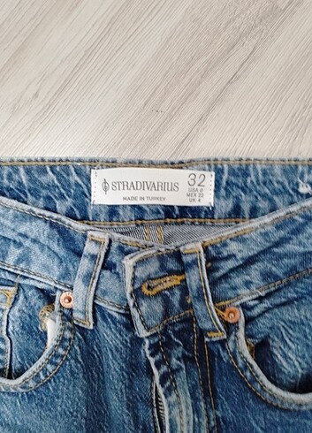 32 Beden lacivert Renk stradivarius d98 straight jean