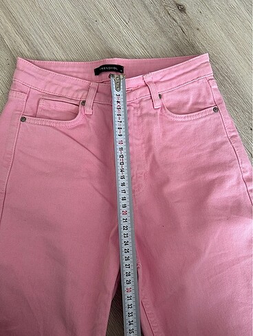 32 Beden pembe Renk pembe jean