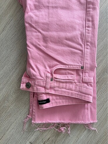 32 Beden pembe jean