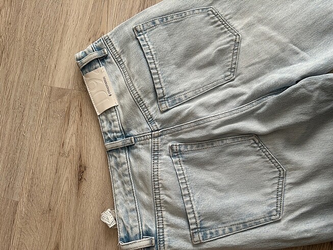 32 Beden stradivarius d96 jean