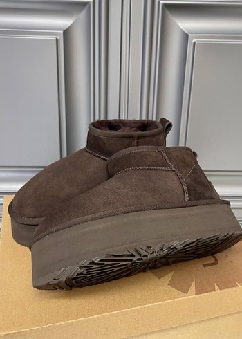 Ugg UGG W CLASSİC ULTRA MİNİ PLATFORM BOT ACI KAHVE