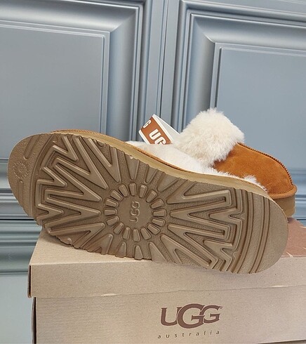 39 Beden UGG FUNKETTE TERLİK TABA