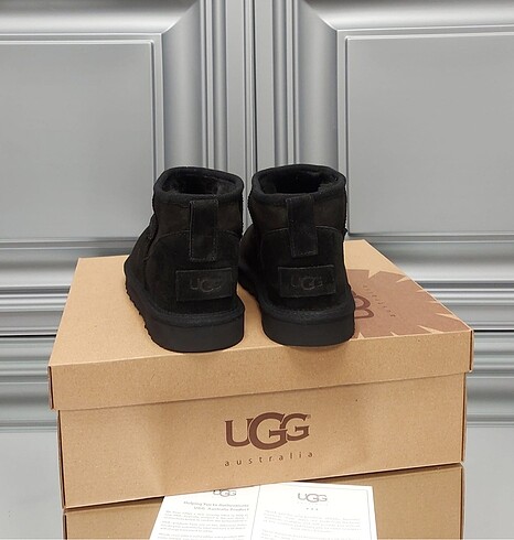 38 Beden UGG W CLASSİC ULTRA MİNİ BOT SİYAH