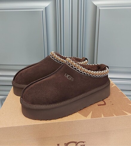 UGG TAZZ ACI KAHVE TERLİK