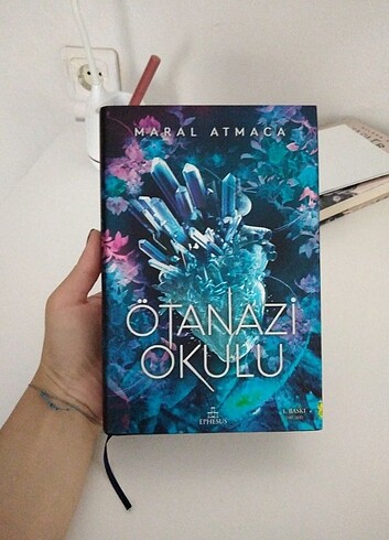 Ötanazi okulu 1 ciltli ve imzalı 