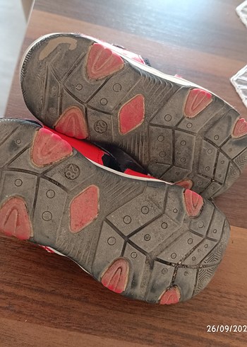 28 Beden çeşitli Renk Renkli Baskılı Erkek Çocuk Biker Sandalet