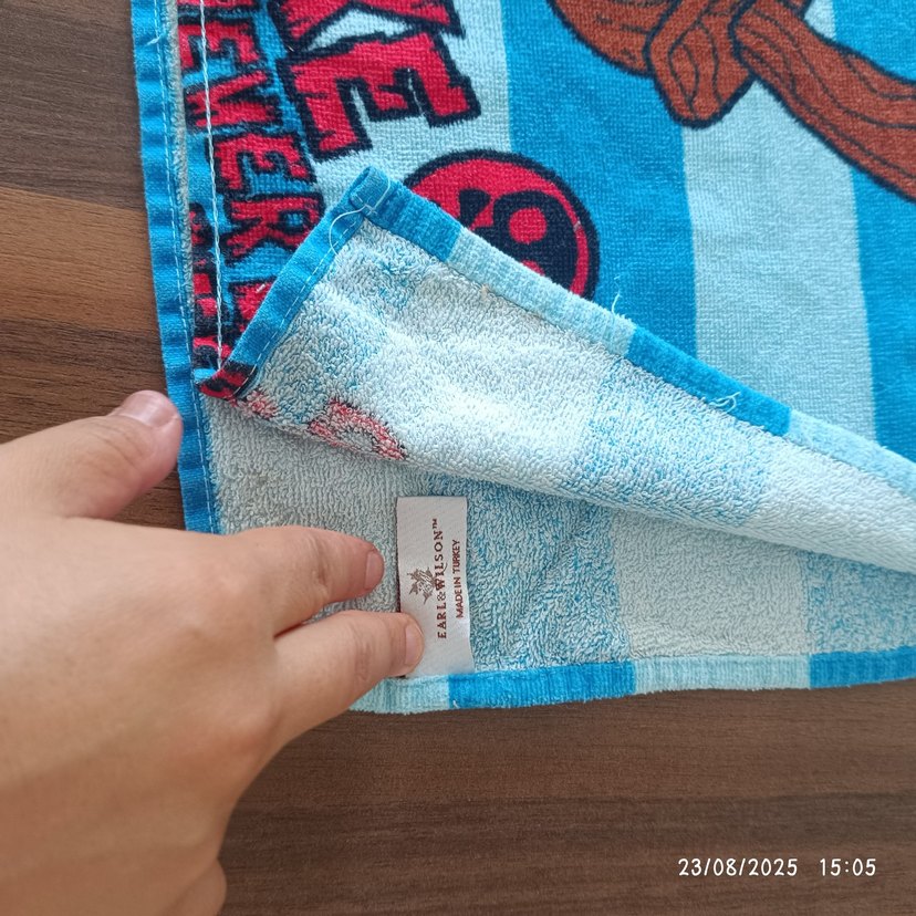 Çocuk Kapüşonlu Renkli Baskılı Bornoz - Görsel 3