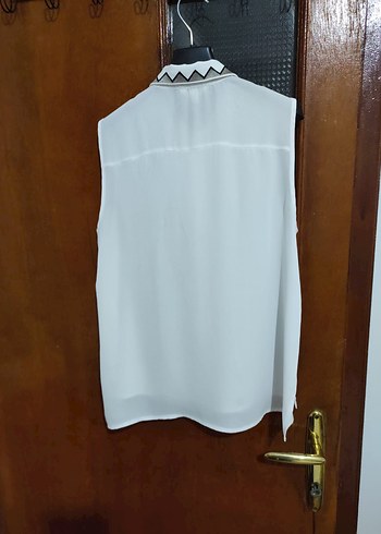 LC Waikiki Düğmeli Beyaz Kolsuz kadın Gömlek