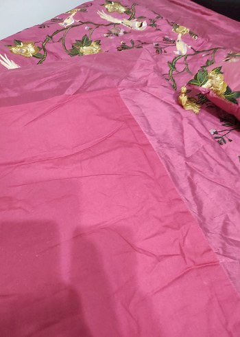 Pembe Nakışlı Renkli Yatak Örtüsü - Görsel 5