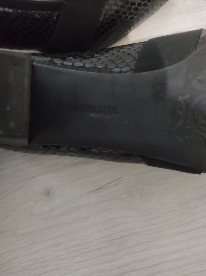 Siyah Yılan Desenli Kadın Topuklu Ayakkabı - Görsel 4