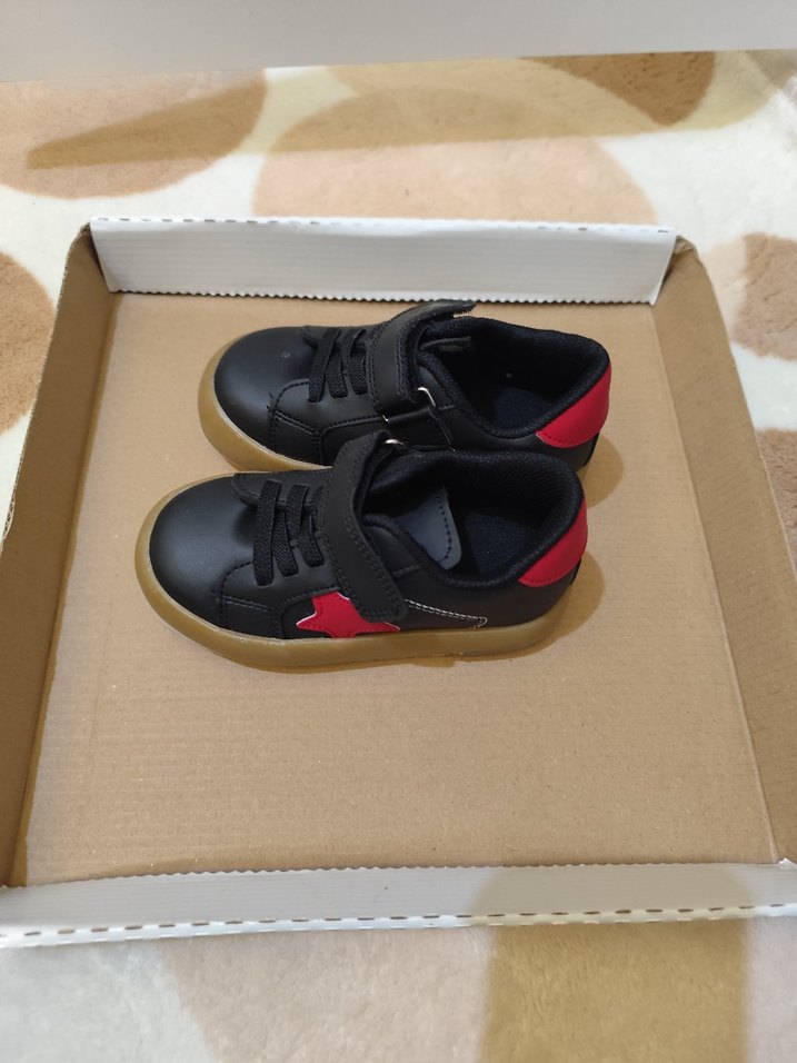 Kız Çocuk Bej Yılan Desenli Kaydırmaz Terlik - Görsel 3