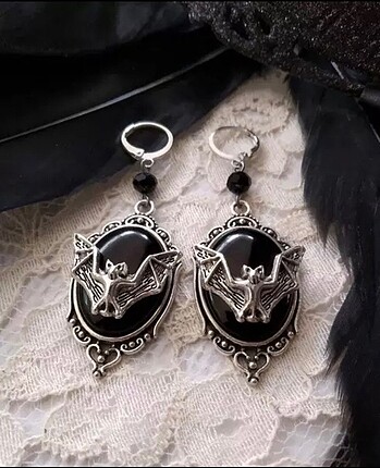Gothic yarasa küpe