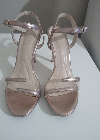 Bayan rose Gold topuklu bantlı abiye ayakkabı 