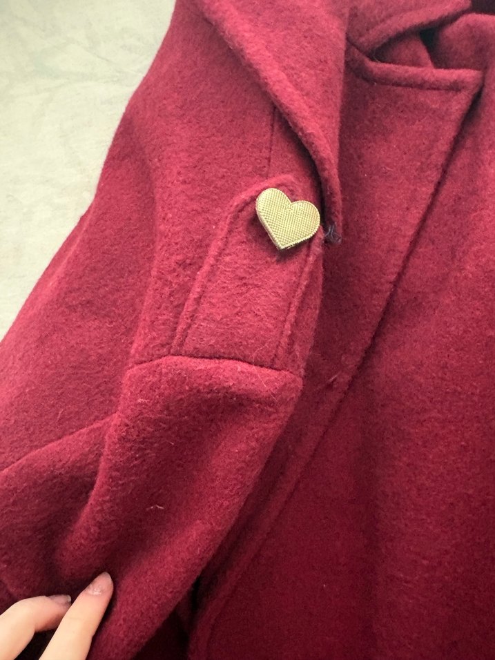 Bordo Kadın Kaban Kalp Düğmeli - Görsel 2
