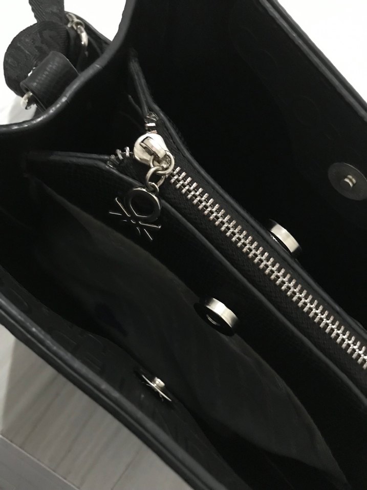 Benetton Siyah Deri Kadın Çapraz Çanta - Görsel 3