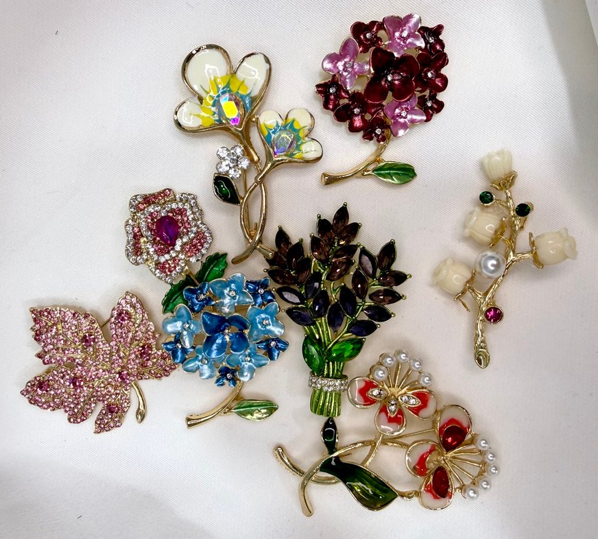 Rengarenk Taşlı Çiçekli Broşlar - Görsel 2