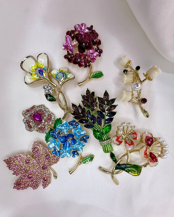 Rengarenk Taşlı Çiçekli Broşlar - Görsel 3