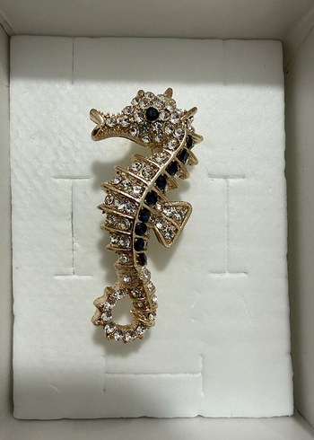 Gold Taşlı Denizatı Broş - Görsel 2