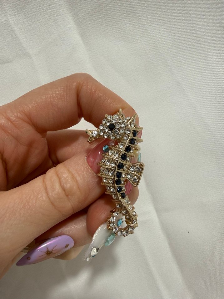 Gold Taşlı Denizatı Broş - Görsel 4