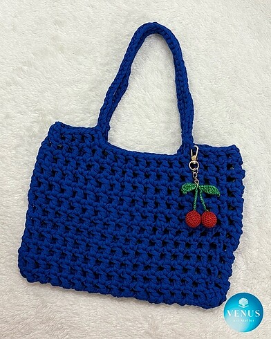 Saks Mavisi Örme Kol Çantası