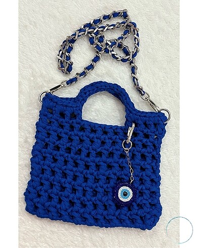 Saks Mavisi Zincir ve Charm Detaylı Çanta