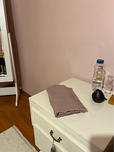 Lila tırtıklı şal