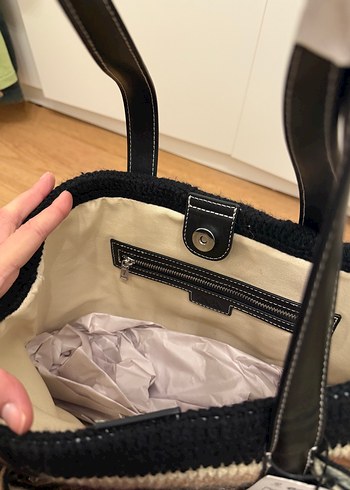  Beden Zara Püsküllü Çok Renkli Örgü Kadın Çanta