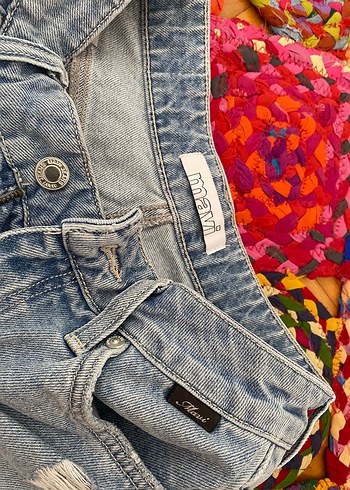 Mavi Jeans Mavi jeans Yırtık Detaylı Mini Denim Şort