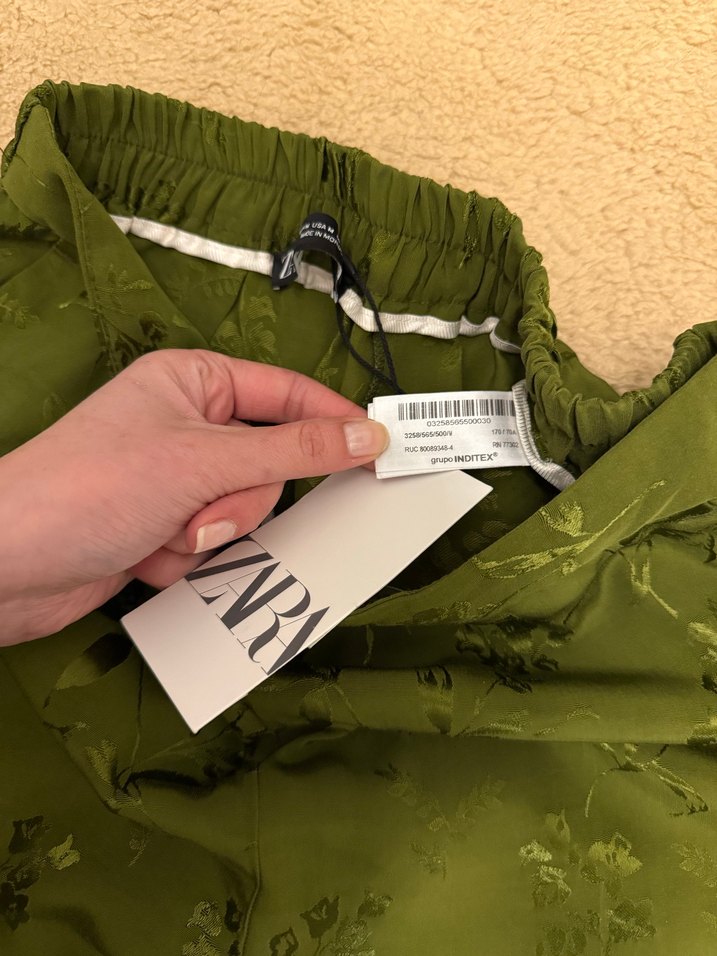 ZaraKadın Yeşil Saten Pantolon - Görsel 4