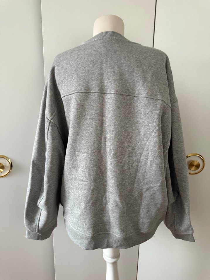 &Other Stories Gri Oversize Kadın Sweatshirt - Görsel 2