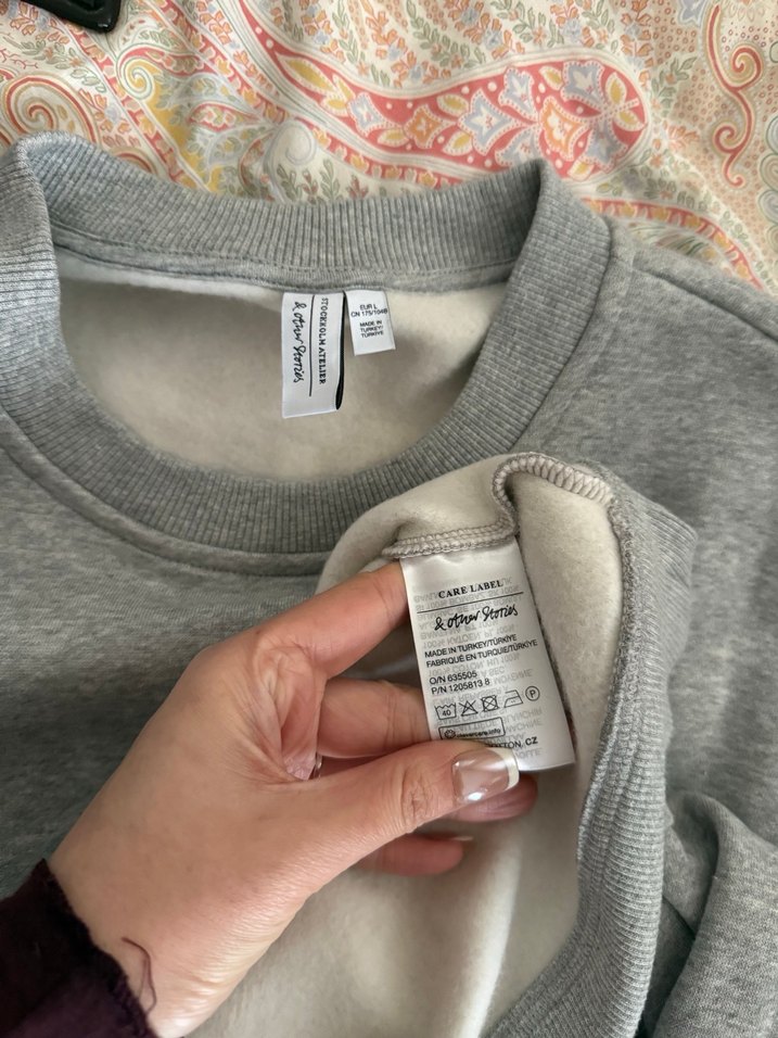 &Other Stories Gri Oversize Kadın Sweatshirt - Görsel 3