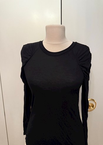 And Other Stories xs