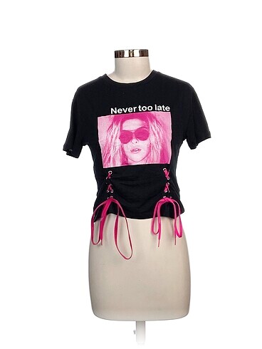 Tally Weijl T-shirt %70 İndirimli.
