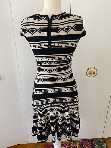 Alice & Olivia Alice +Olivia triko elbise
