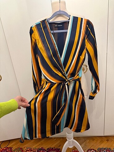 Zara Zara saten elbise