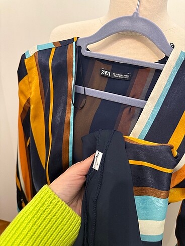 xs Beden Zara saten elbise