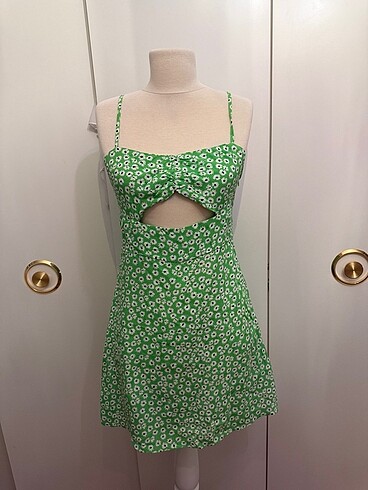 Bershka cut out elbise