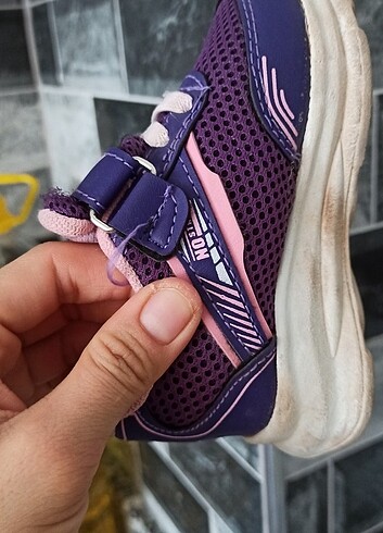 22 Beden Kız çocuk spor ayakkabı
