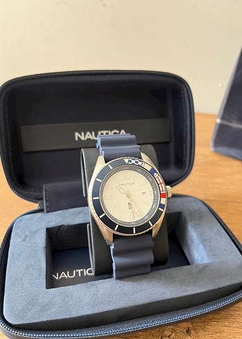 Nautica Klasik Erkek Kol Saati