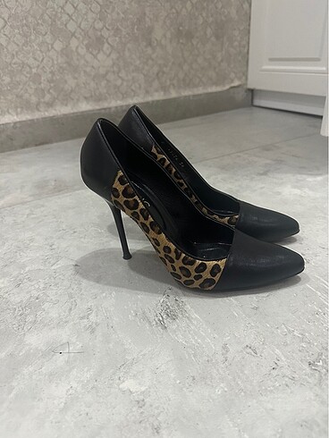 38 Beden siyah Renk Hotiç stiletto