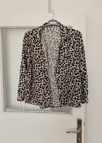 Leopar Desenli Uzun Kollu Kadın Gömlek
